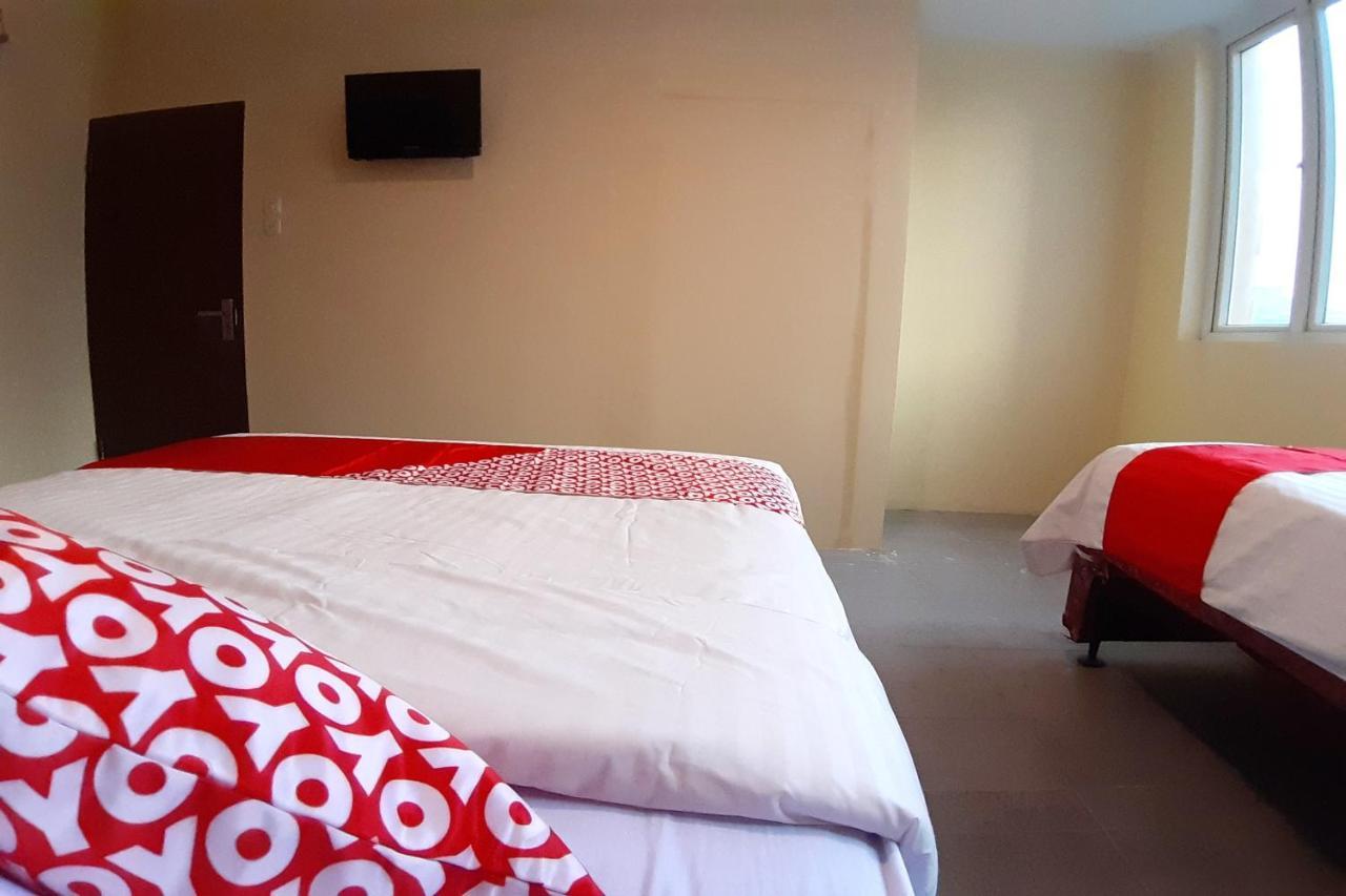 Oyo 1053 Angelyn Home Stay Μεντάν Εξωτερικό φωτογραφία