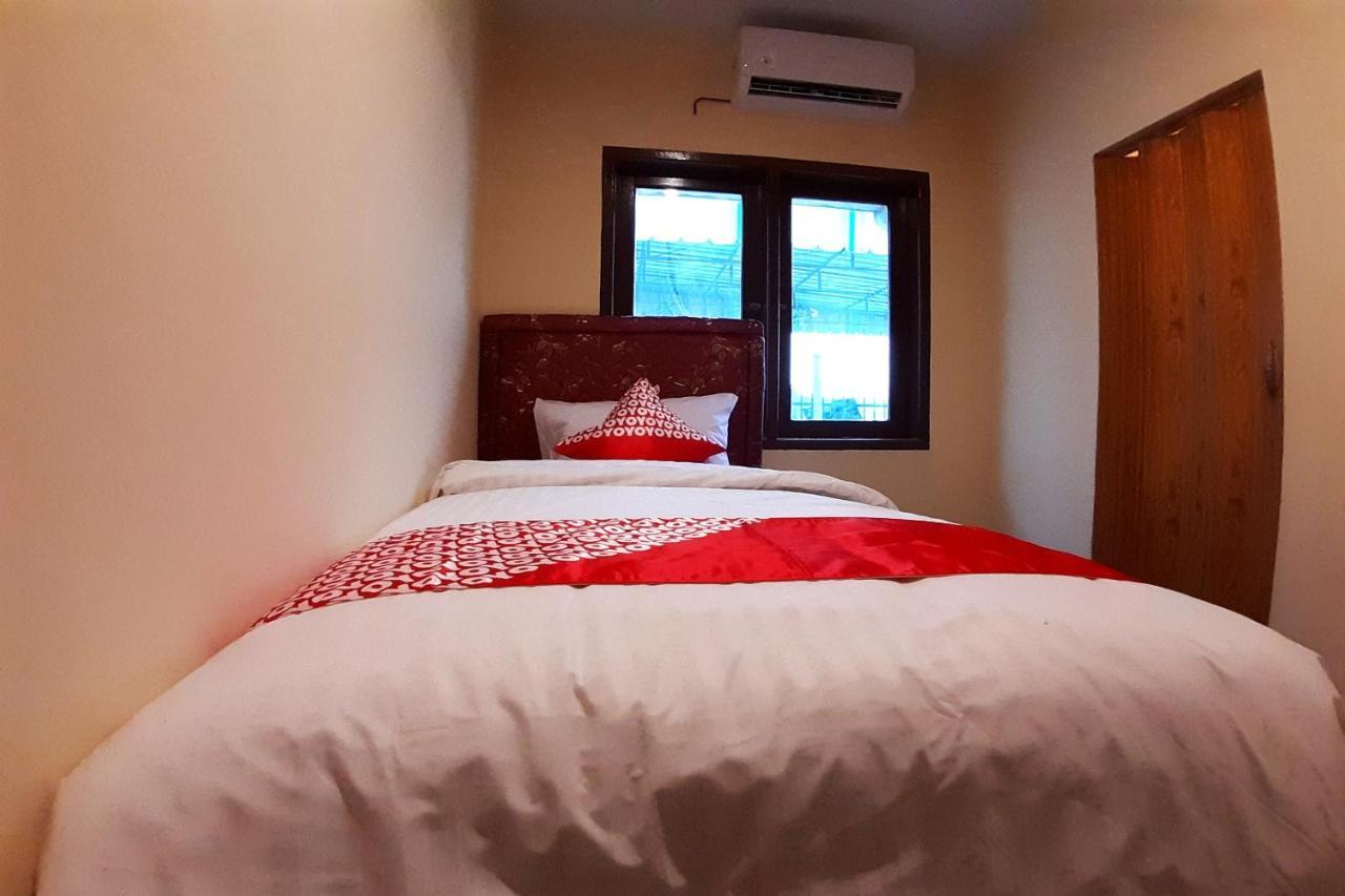 Oyo 1053 Angelyn Home Stay Μεντάν Εξωτερικό φωτογραφία