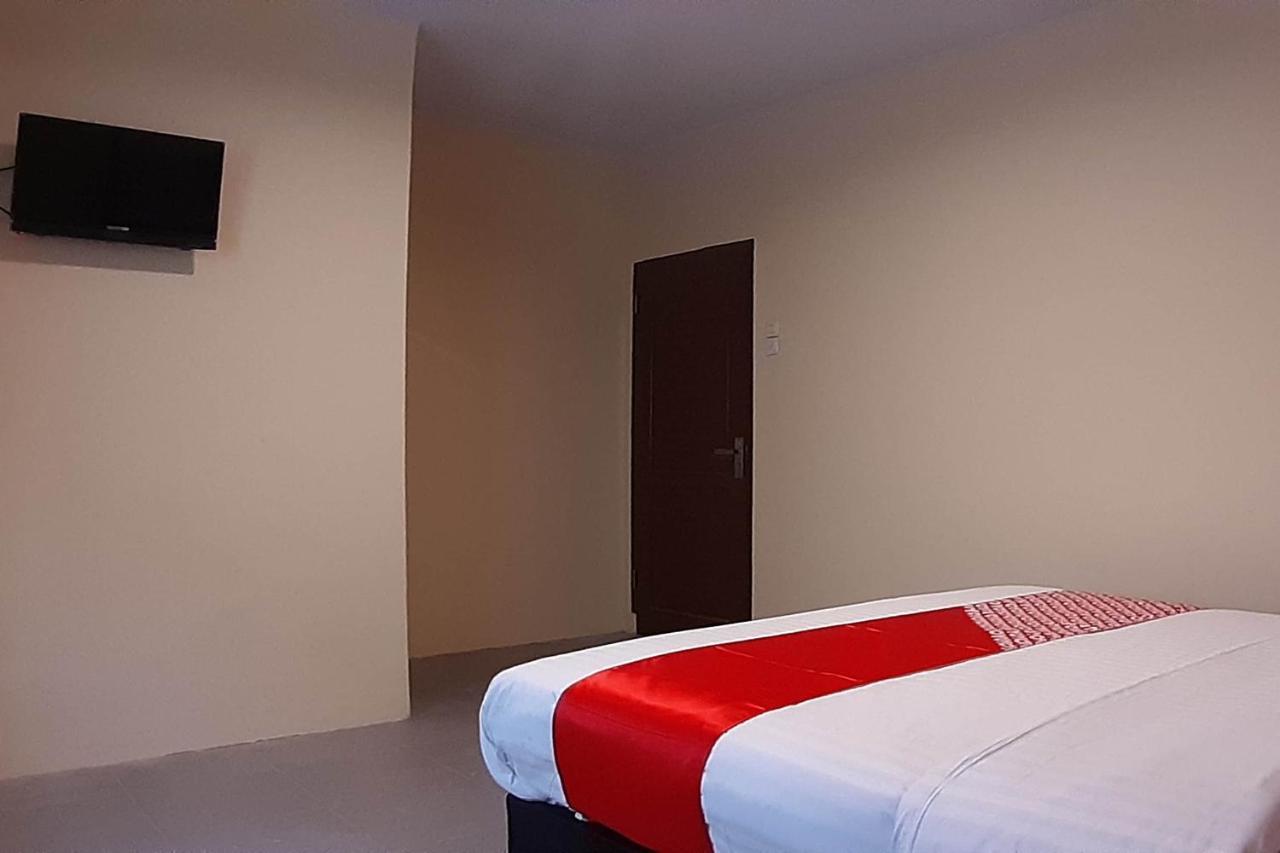 Oyo 1053 Angelyn Home Stay Μεντάν Εξωτερικό φωτογραφία