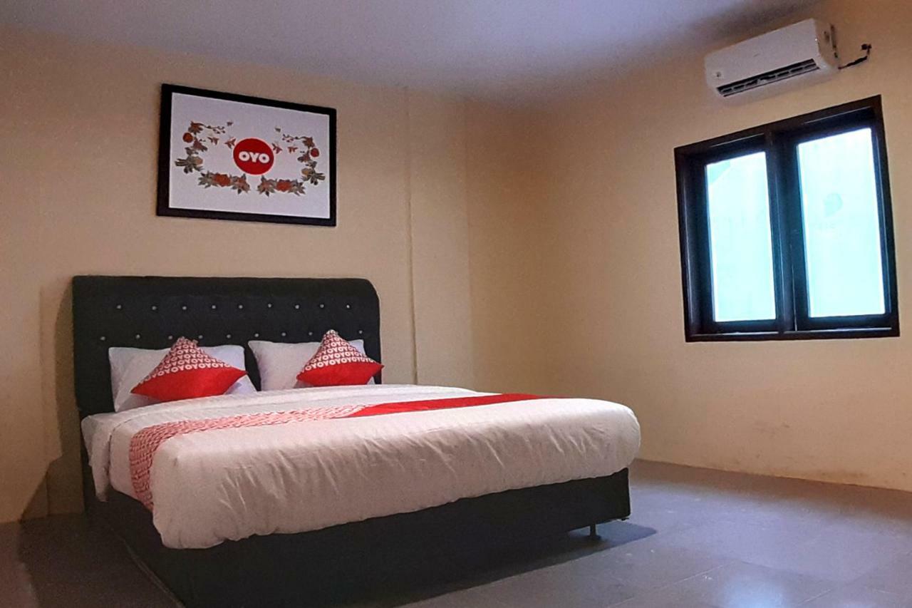 Oyo 1053 Angelyn Home Stay Μεντάν Εξωτερικό φωτογραφία
