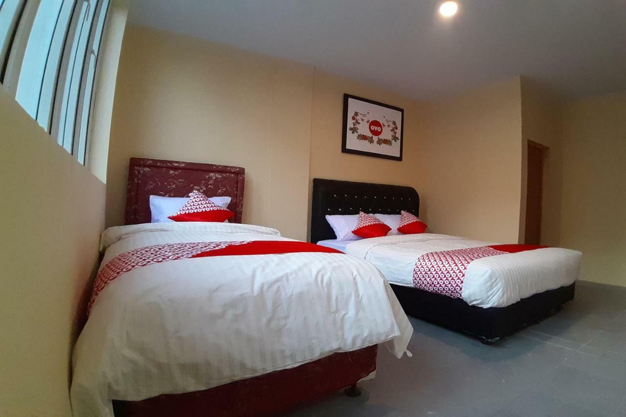 Oyo 1053 Angelyn Home Stay Μεντάν Εξωτερικό φωτογραφία